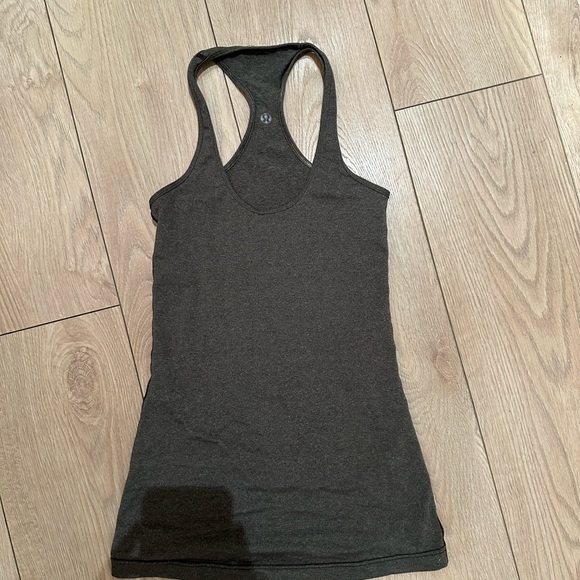 Lululemon tank top - Picture 7 of 10